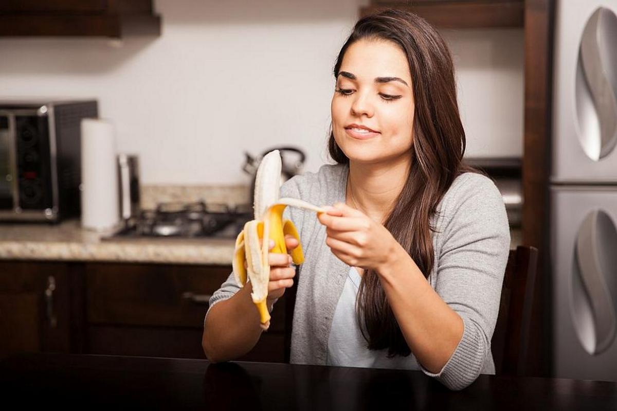 Лікар розповів, при яких захворюваннях не можна їсти банани