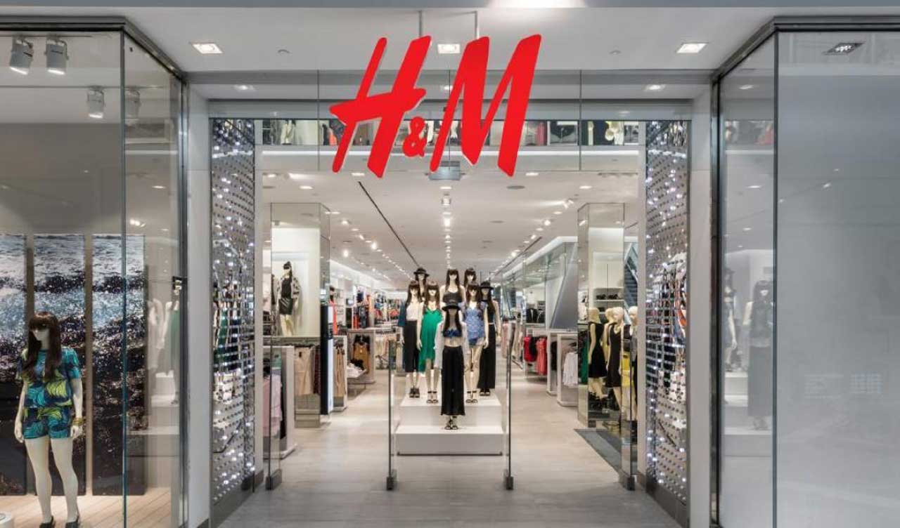 H&M остаточно йде з Росії. Магазини тимчасово відкриють для фінального розпродажу
