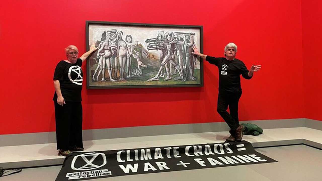 Екоактивісти приклеїлися до картини Пікассо в Австралії